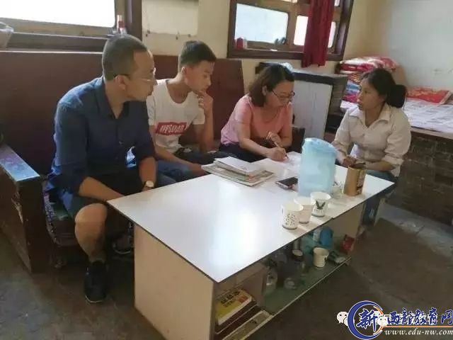 扶贫必扶智--澄城中学开展师生结对帮扶活动 -